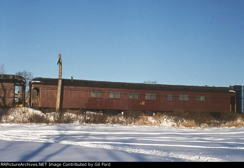 B&amp;M Wreck train diner